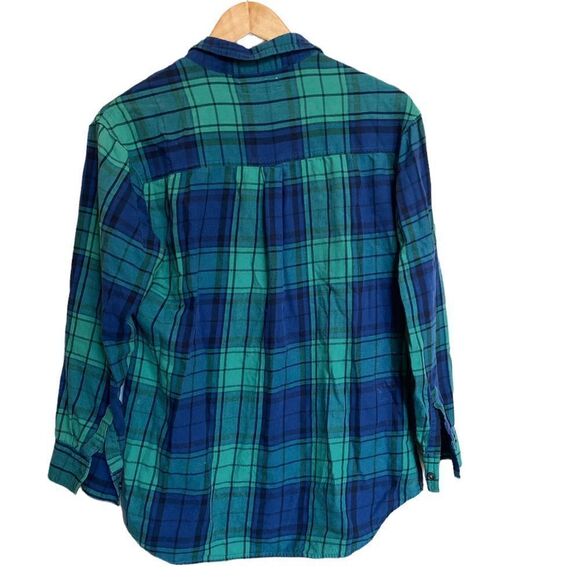 Two Old Navy Plaid Button Up Tops Women Size Small - Picture 4 of 7